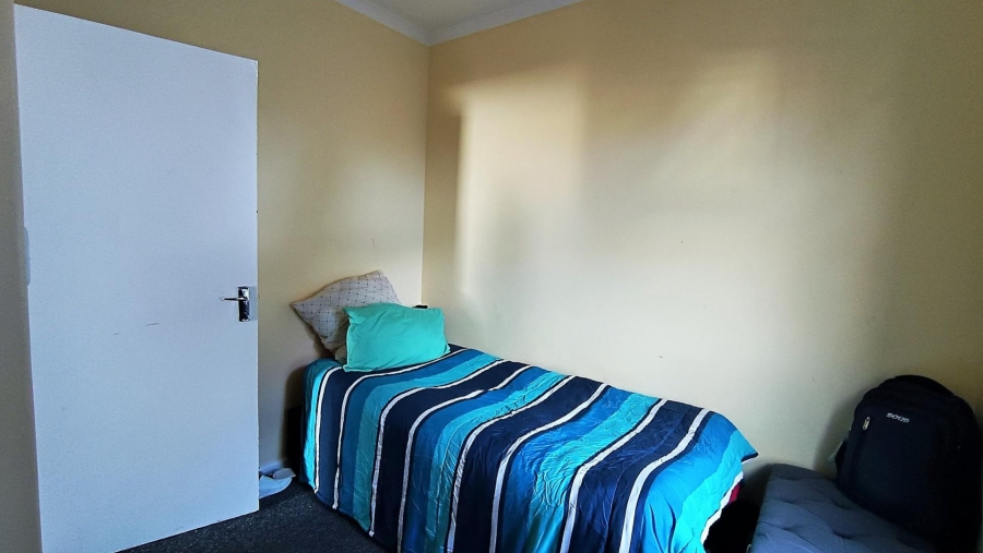 2 Bedroom Property for Sale in The Connifers Western Cape